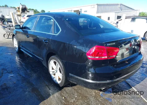 2014 Volkswagen Passat 1.8T Sel Premium from USA, damaged, VIN 1VWCT7A32EC033140